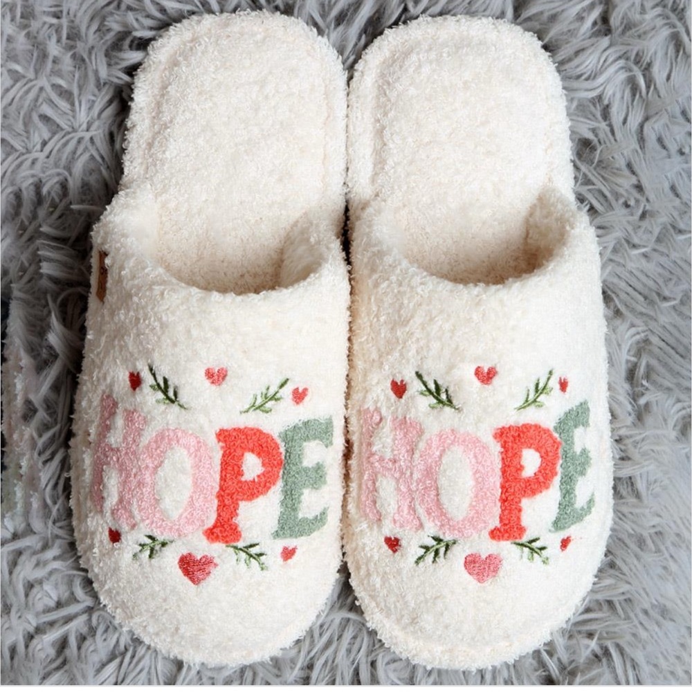 COMFYLUXE Hope Embroidered Luxury Soft Slippers
